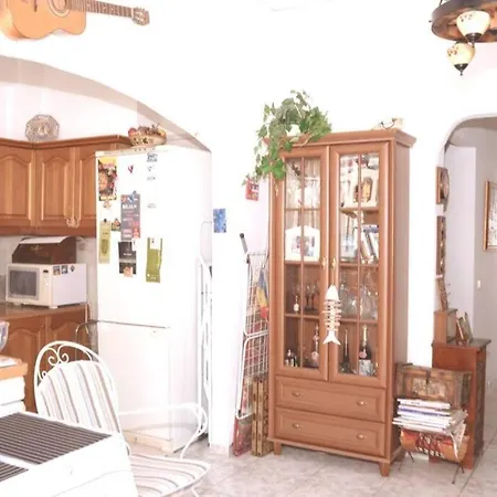 Unique & Cozy Seaview Apartment. Loutráki