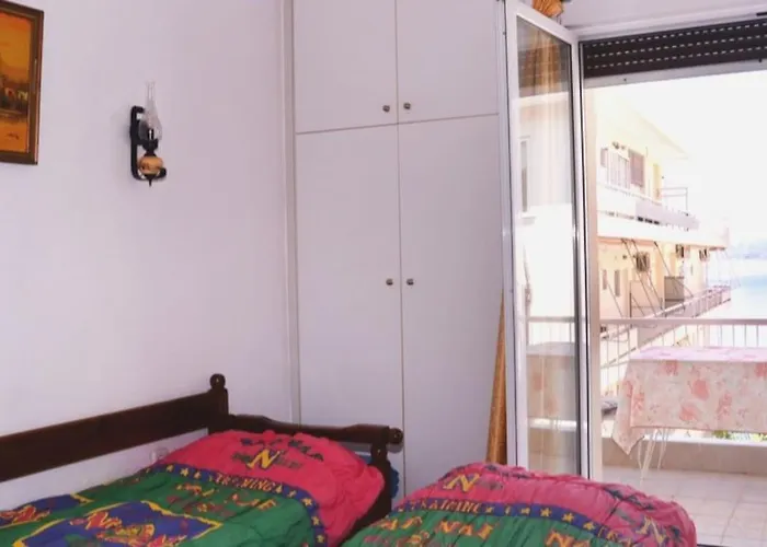 Unique & Cozy Seaview Apartment. *